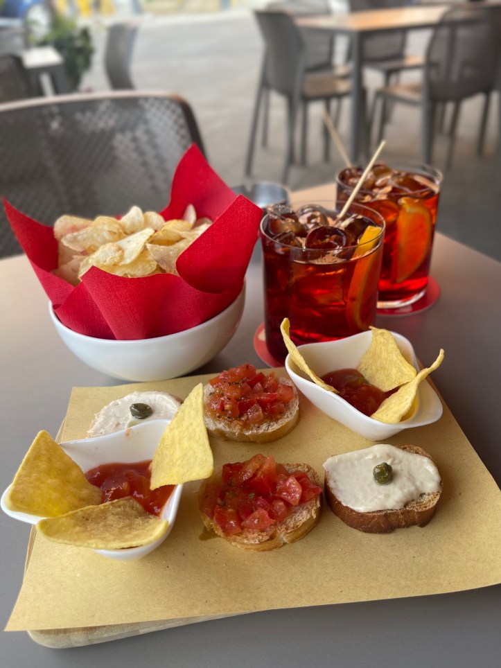 Nergroni aperitivi at Hermes Bar; Massa