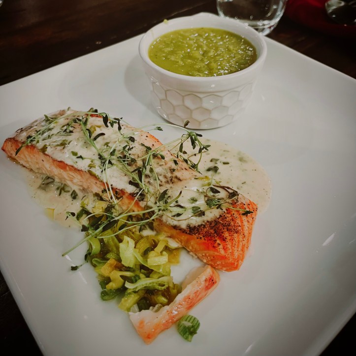 Smoked Salmon with Sandefjord Butter and Leeks, paired with Ertestuing (stewed, creamed peas)
